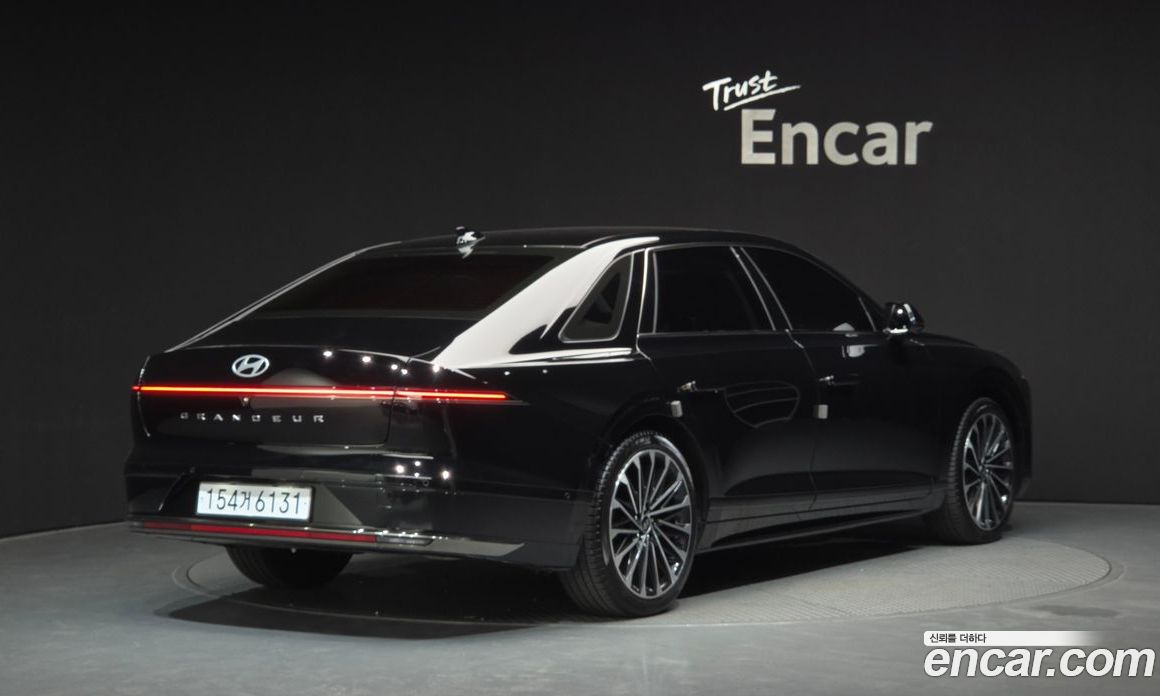 Hyundai Grandeur (GN7) фото 2