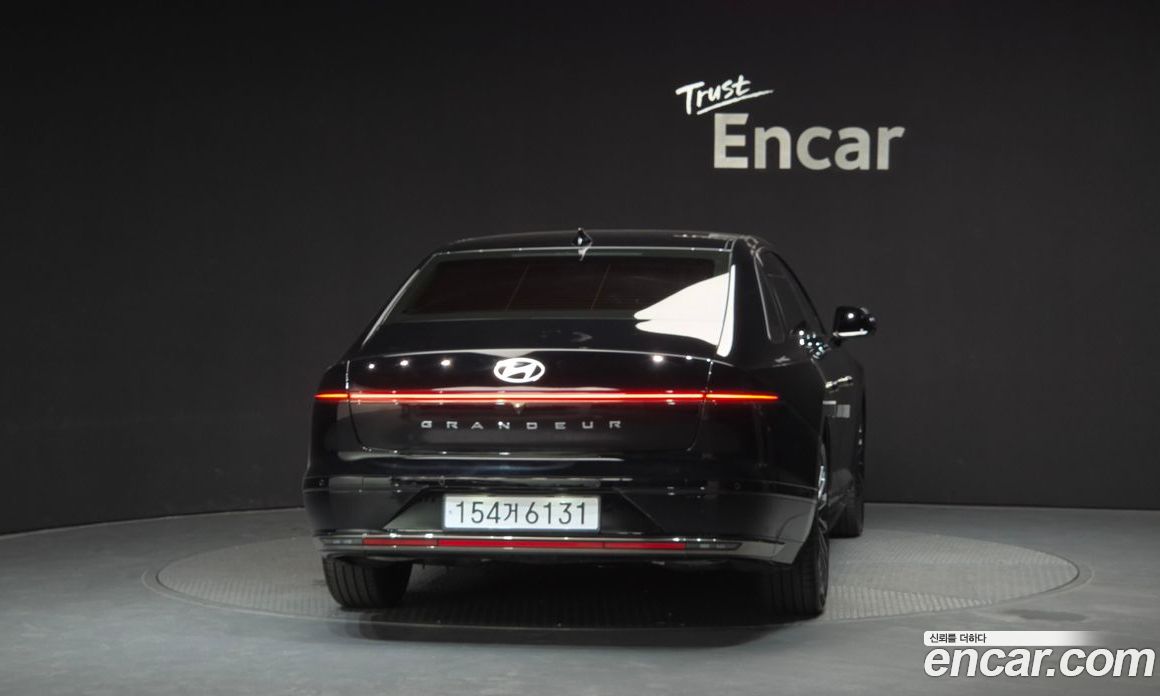 Hyundai Grandeur (GN7) фото 4
