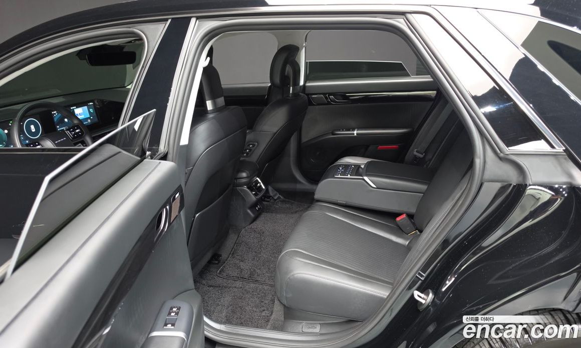 Hyundai Grandeur (GN7) фото 12