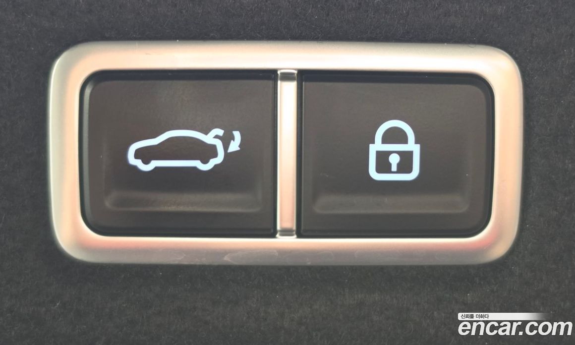 Hyundai Grandeur (GN7) фото 18
