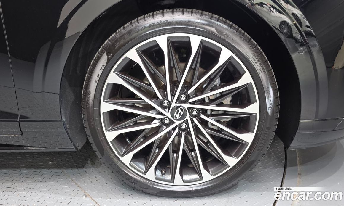 Hyundai Grandeur (GN7) фото 21