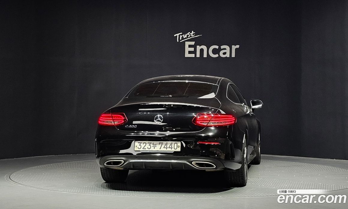 Mercedes-Benz C-Class W205 фото 4