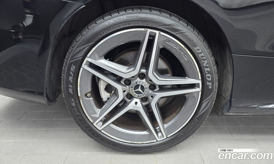 Mercedes-Benz C-Class W205 фото 5