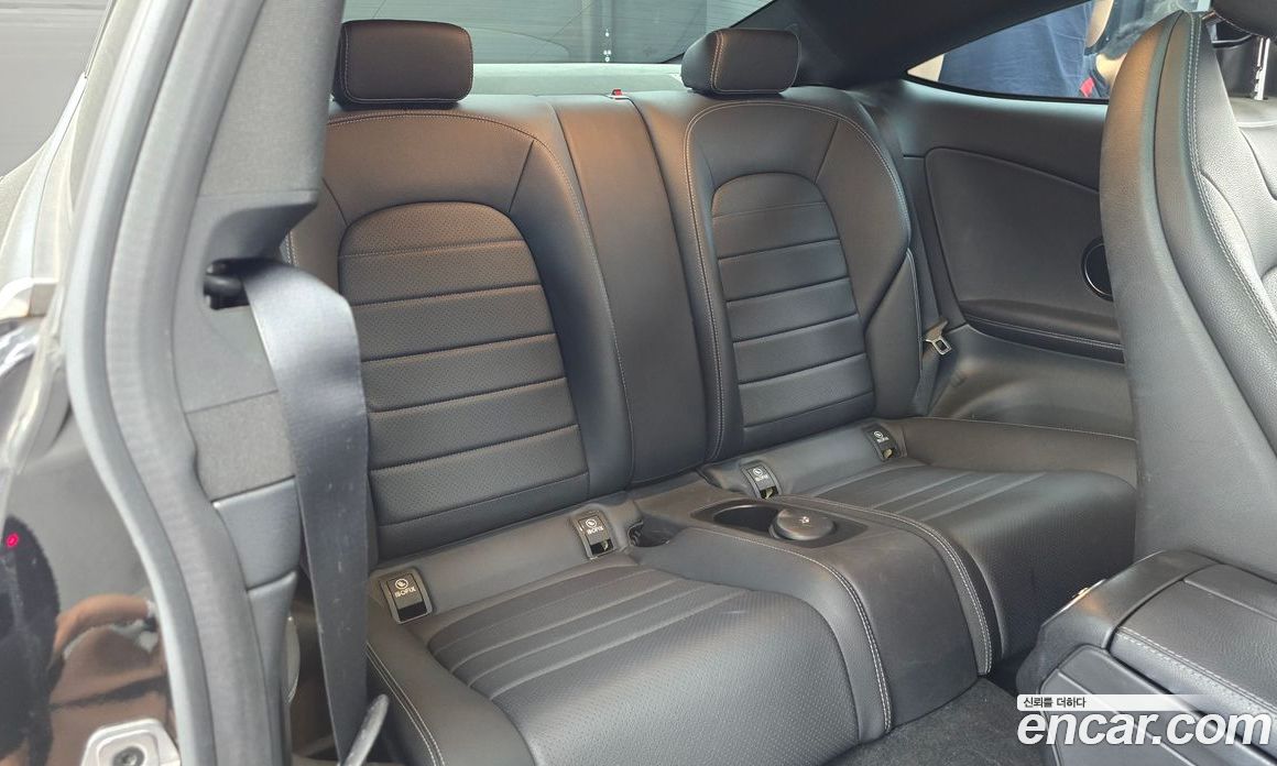 Mercedes-Benz C-Class W205 фото 11