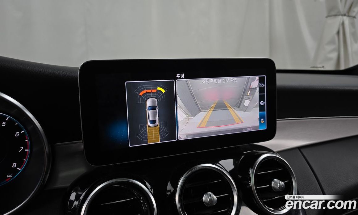 Mercedes-Benz C-Class W205 фото 15