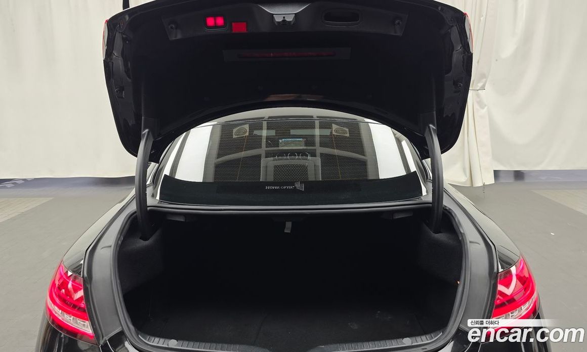 Mercedes-Benz C-Class W205 фото 20