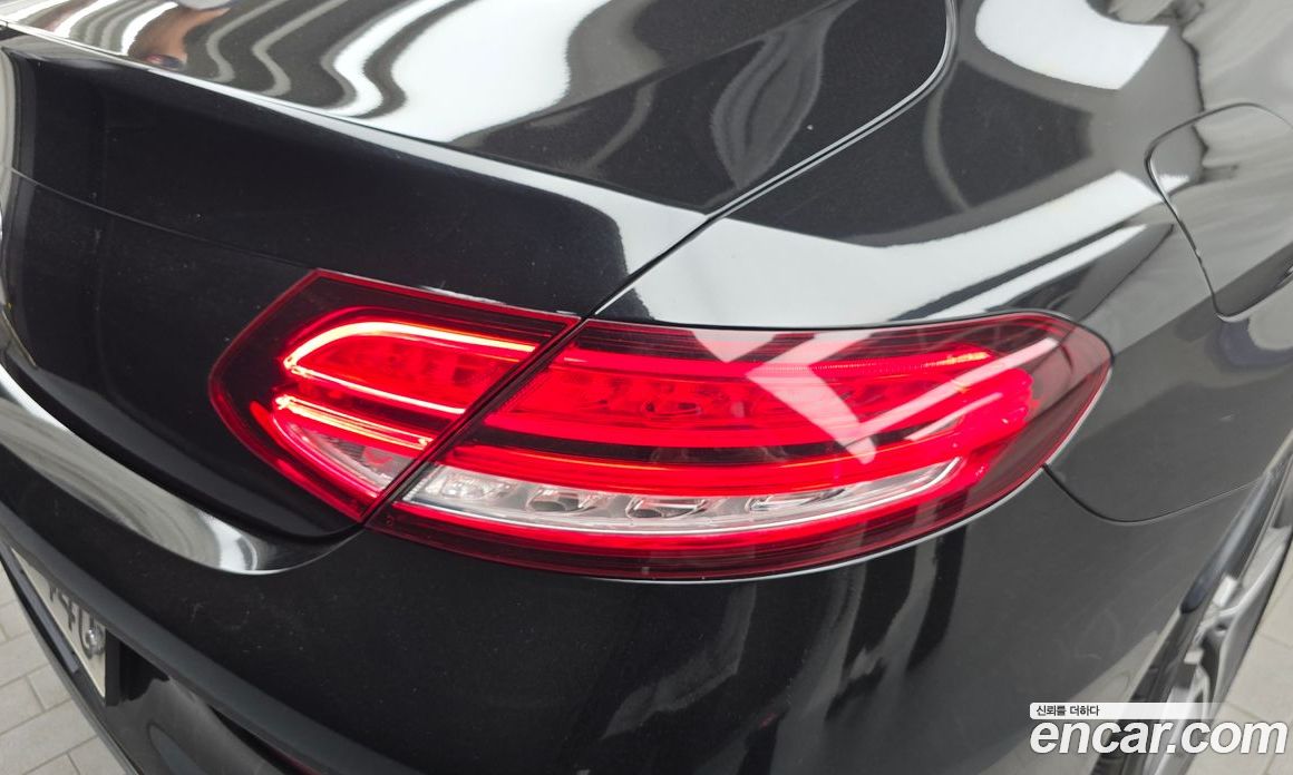 Mercedes-Benz C-Class W205 фото 23