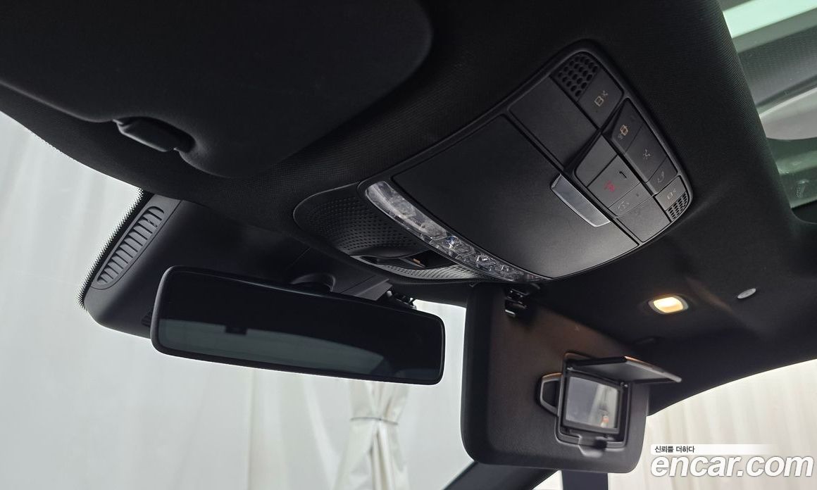 Mercedes-Benz C-Class W205 фото 27