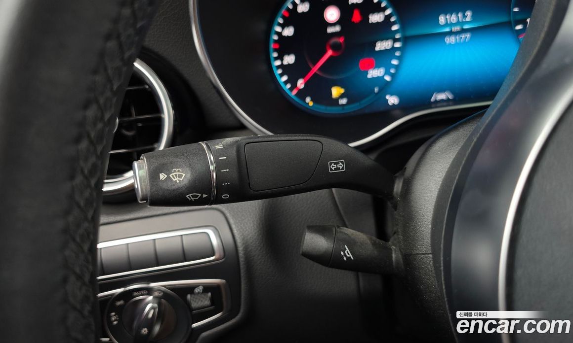 Mercedes-Benz C-Class W205 фото 29