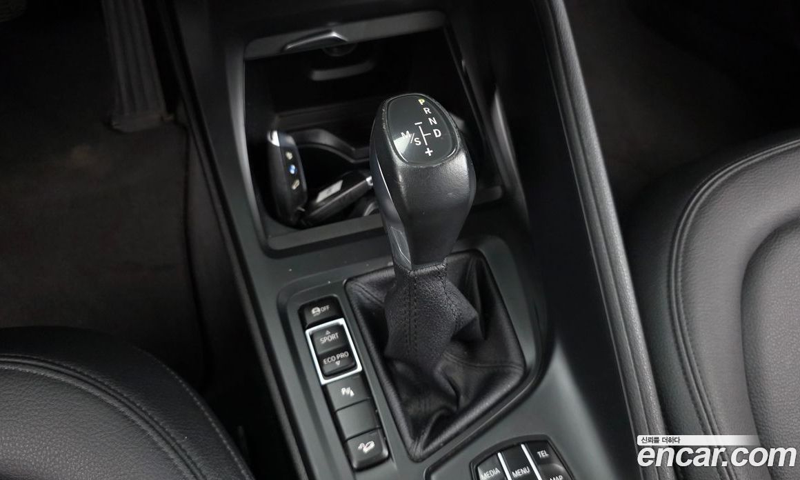 BMW X1 (F48) фото 9