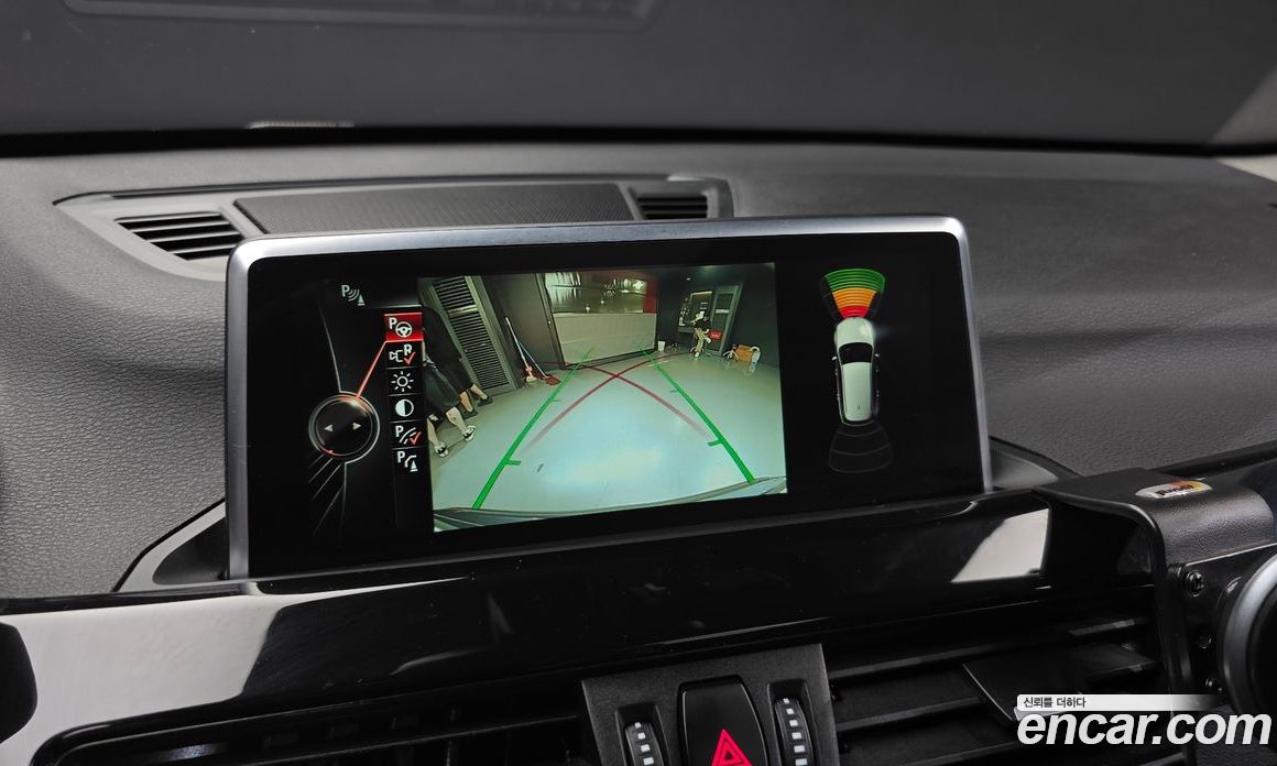 BMW X1 (F48) фото 15