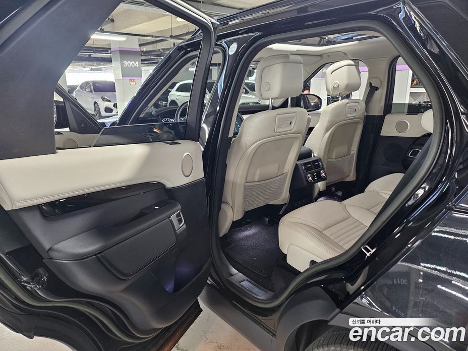 Land Rover Discovery 5 фото 16