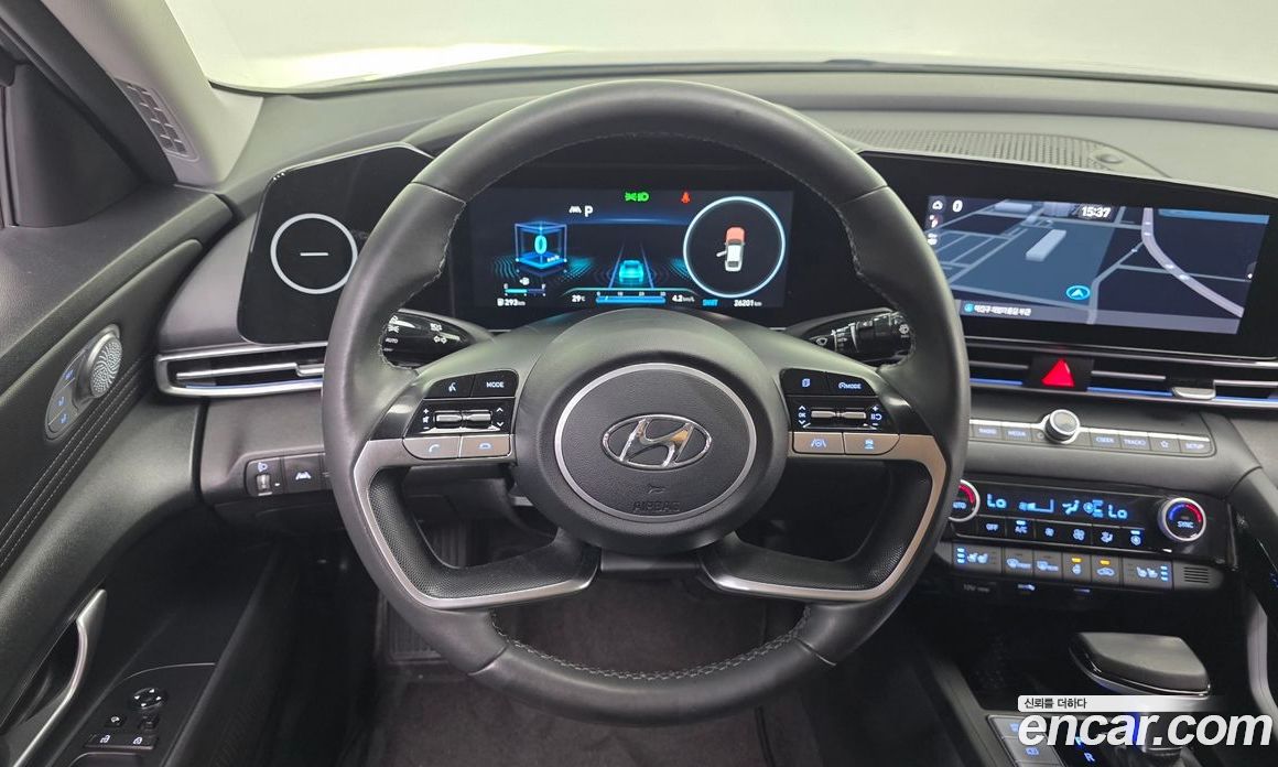 Hyundai Avante (CN7) фото 15