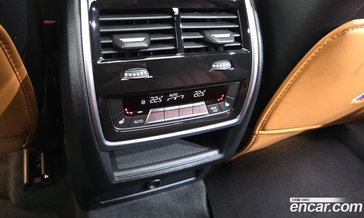 BMW X6 (G06) фото 18