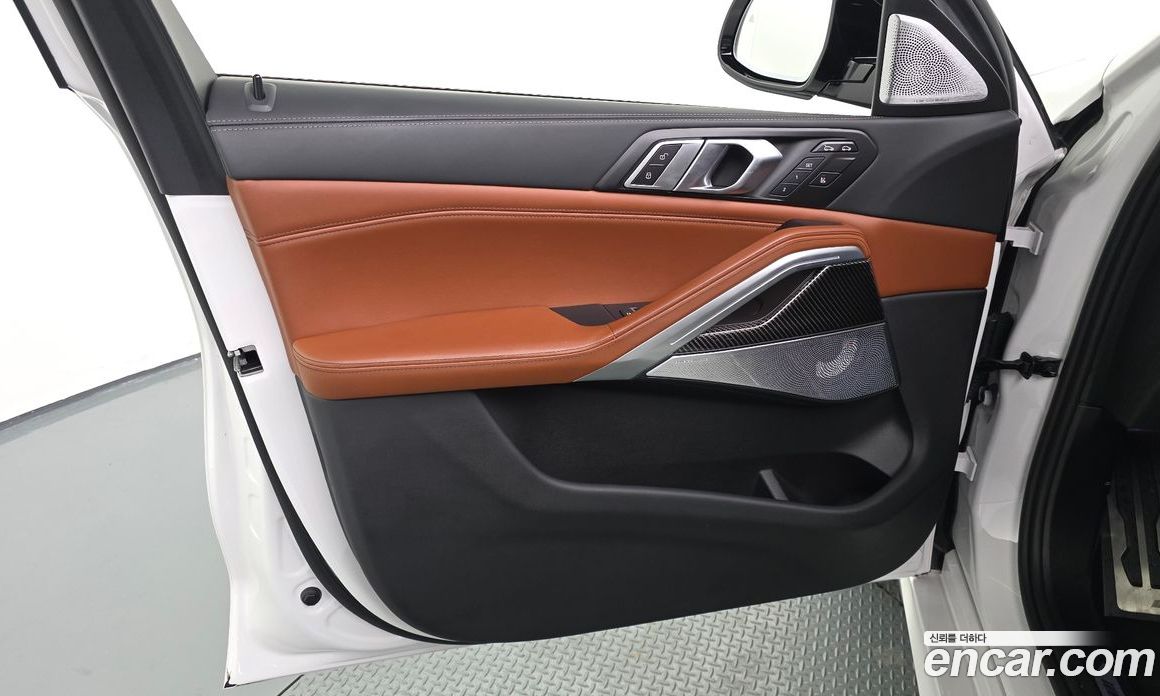 BMW X6 (G06) фото 24