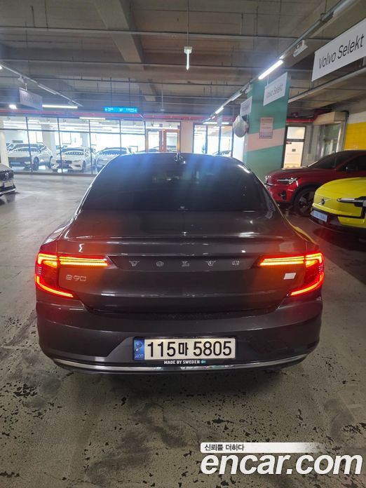 Volvo S90 фото 4