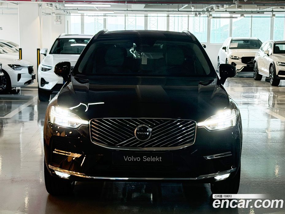 Volvo XC60 2nd Gen фото 3
