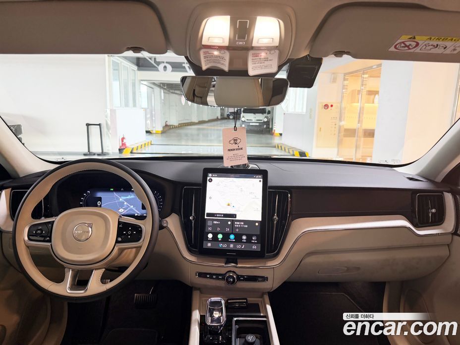 Volvo XC60 2nd Gen фото 7