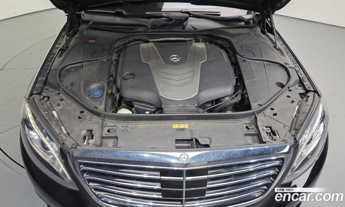 Mercedes-Benz S-Class W222 фото 6