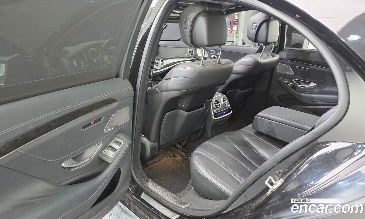Mercedes-Benz S-Class W222 фото 11