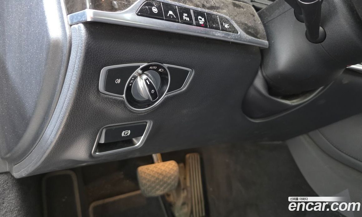 Mercedes-Benz S-Class W222 фото 15