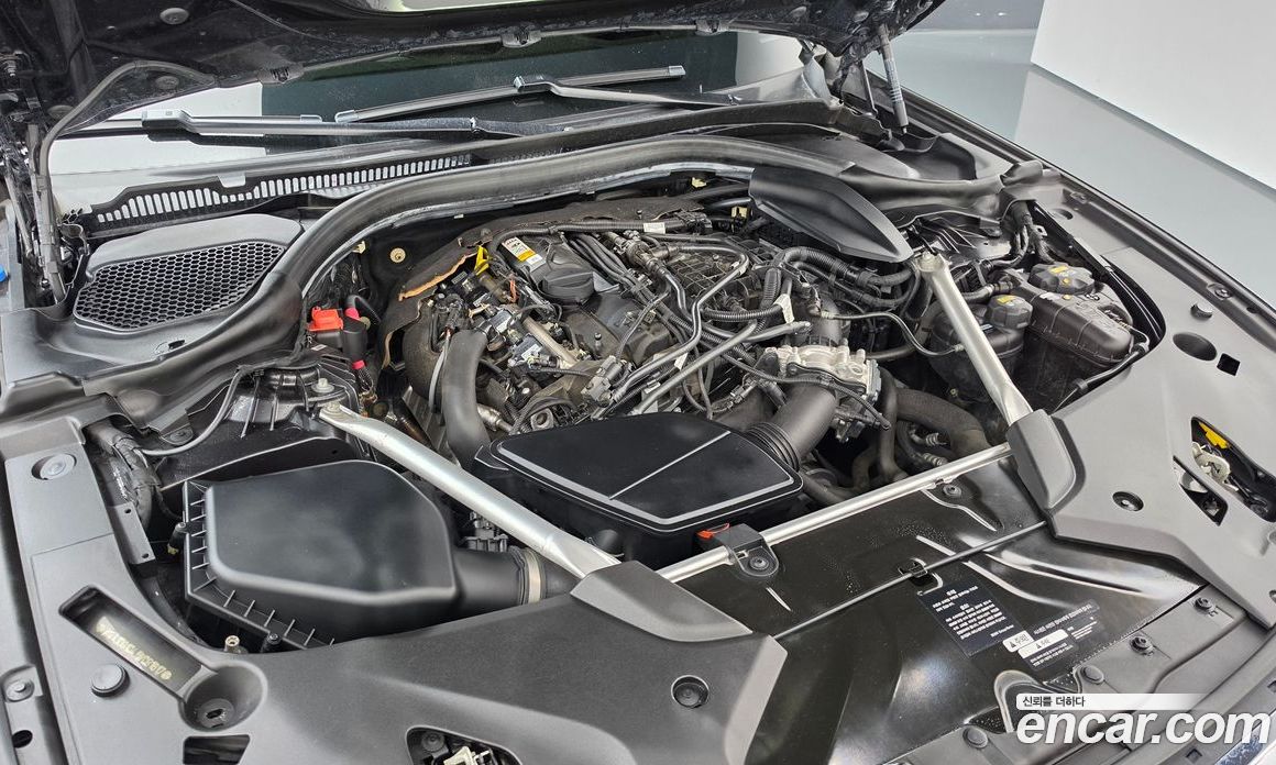 BMW 5-Series (G30) фото 6