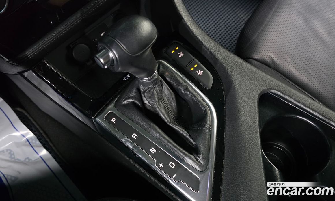 Kia K5 Hybrid фото 9