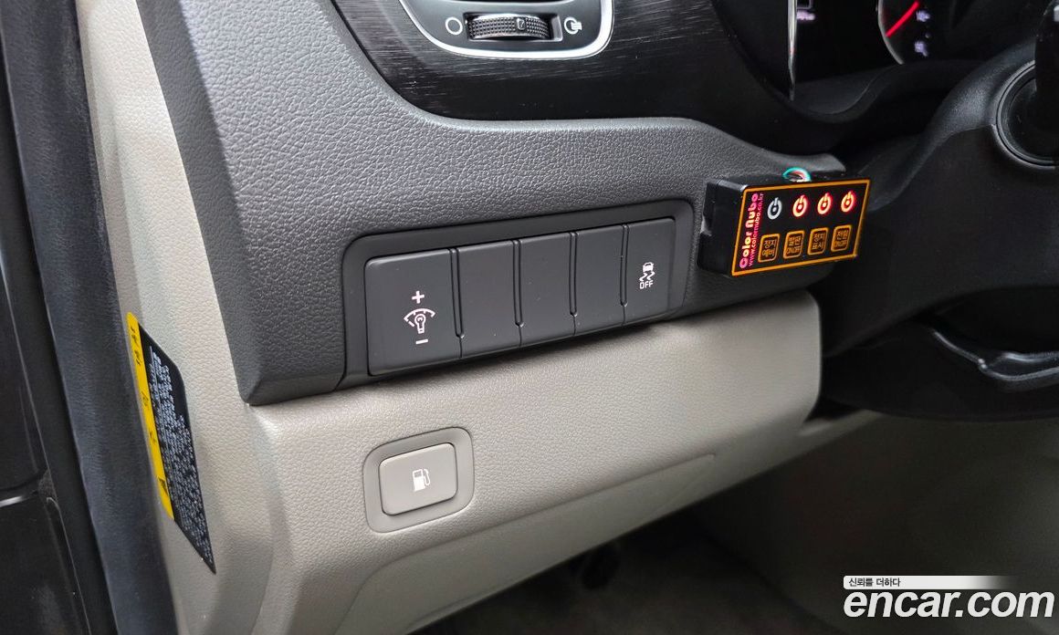 Kia Carnival 3rd Gen фото 14