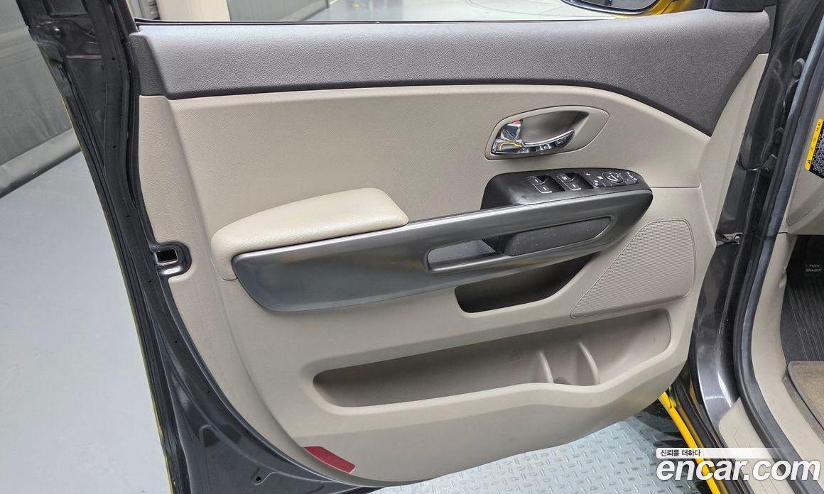 Kia Carnival 3rd Gen фото 24
