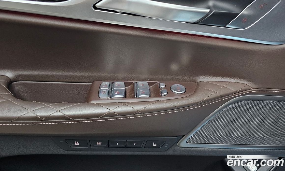 BMW 7-Series (G11) фото 34