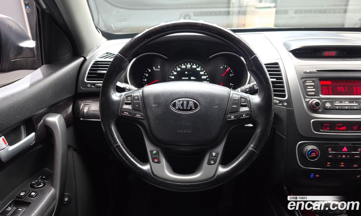 Kia Sorento 2nd Gen Restyling фото 13