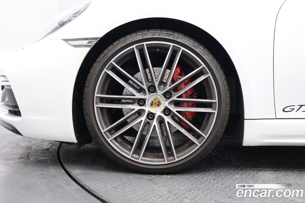 Porsche 718 Boxster фото 20