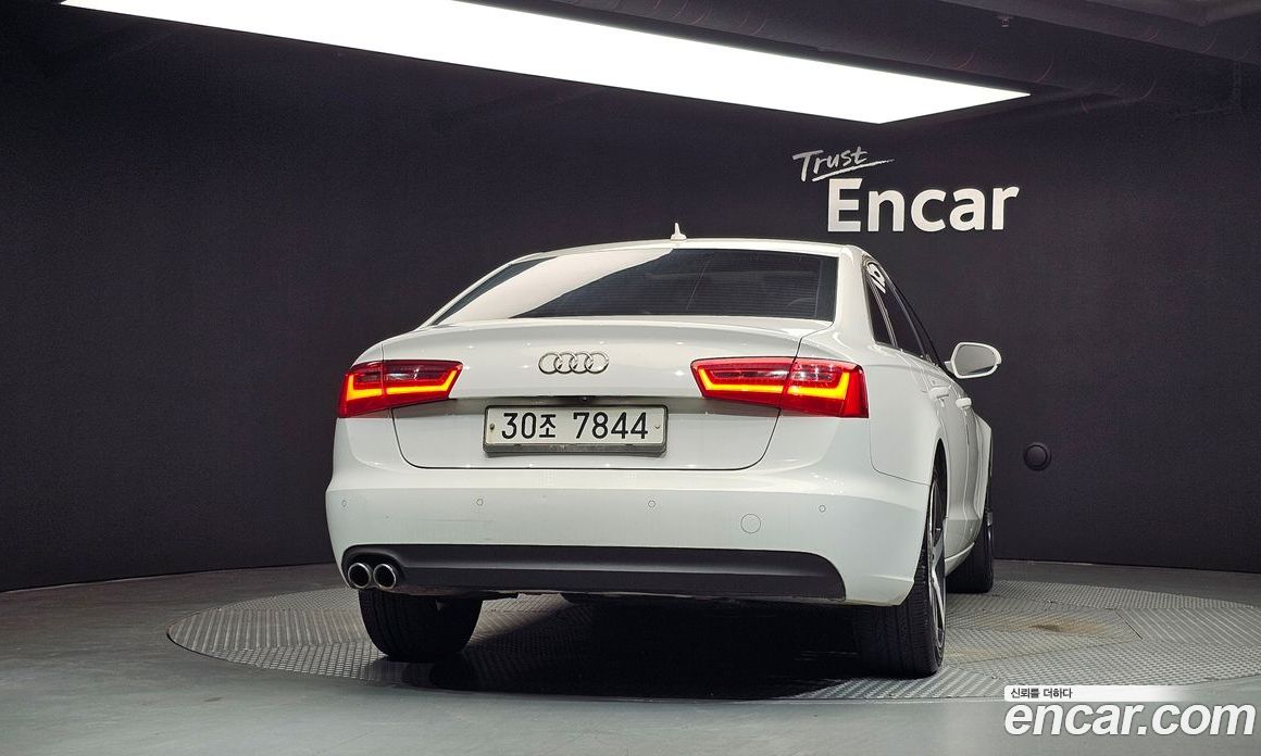 Audi A6 (C7) фото 4