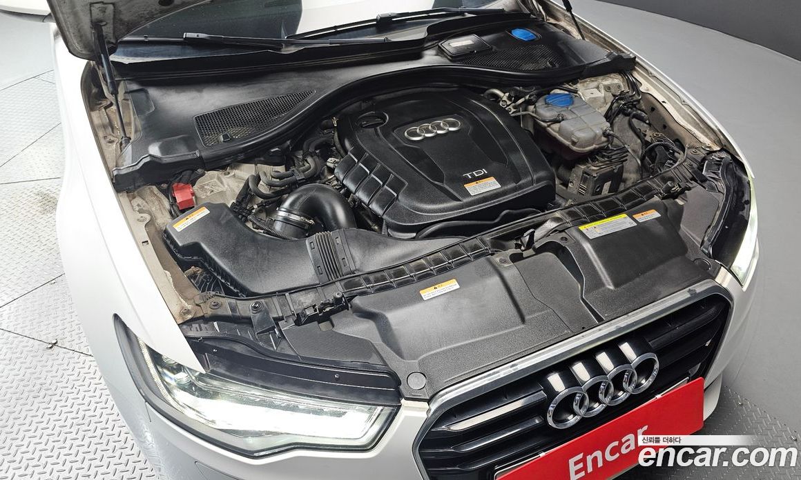 Audi A6 (C7) фото 6