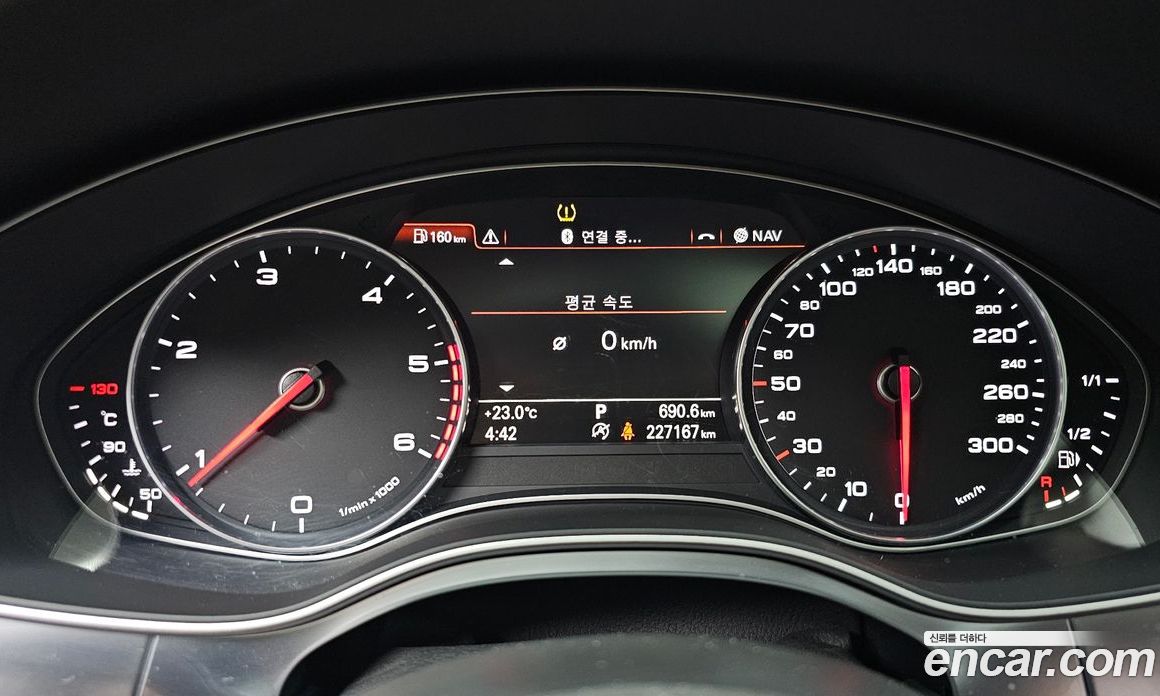 Audi A6 (C7) фото 8