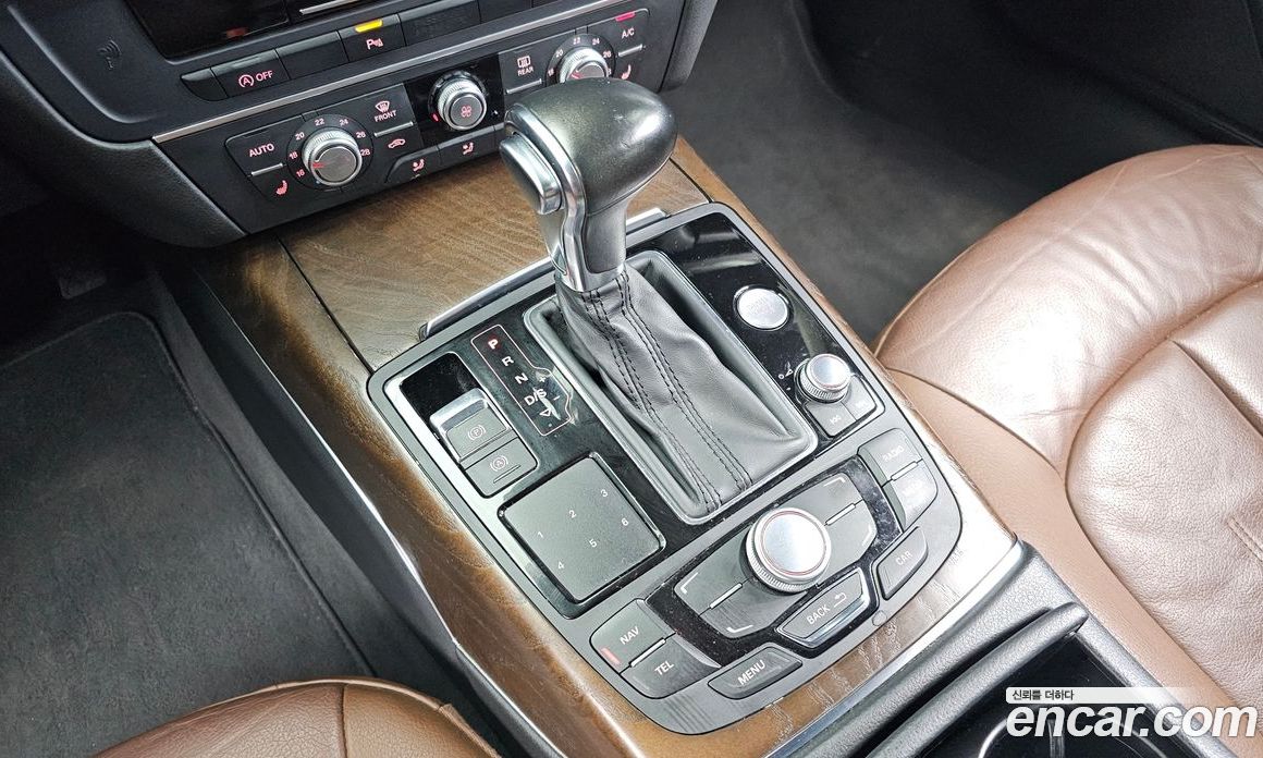 Audi A6 (C7) фото 9