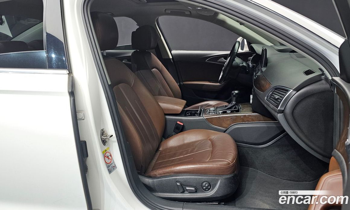 Audi A6 (C7) фото 12