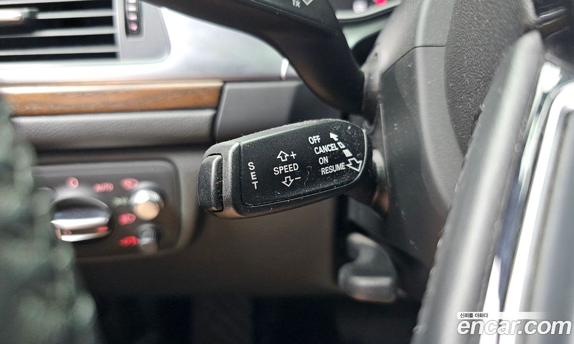 Audi A6 (C7) фото 17