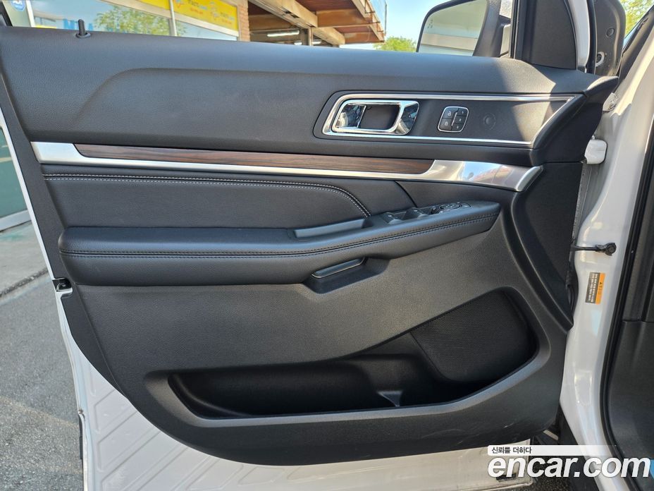Ford Explorer 5th Gen фото 9
