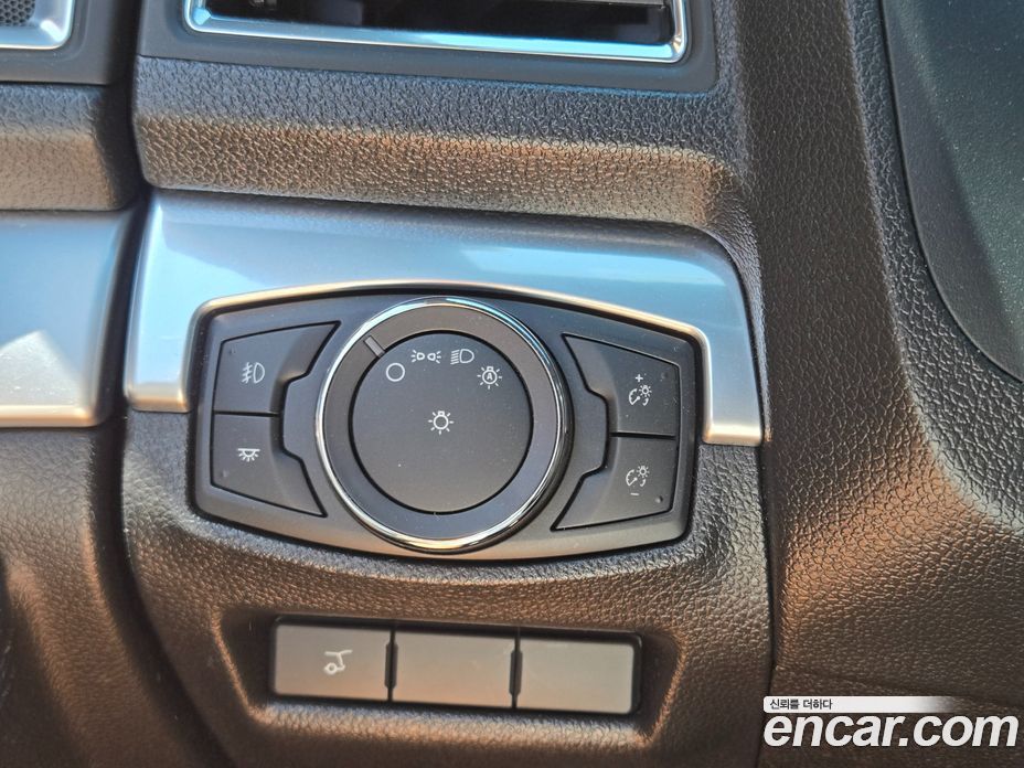 Ford Explorer 5th Gen фото 10