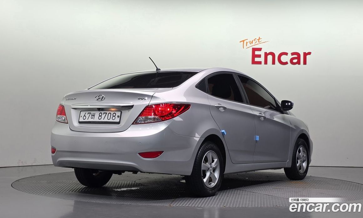 Hyundai Accent (New Type) фото 2