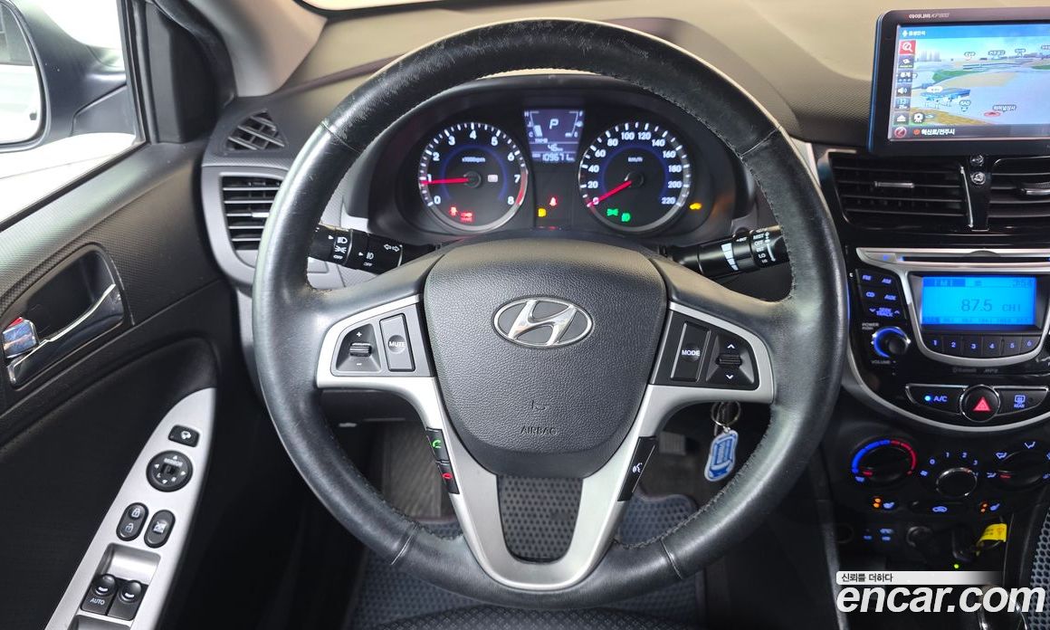 Hyundai Accent (New Type) фото 13