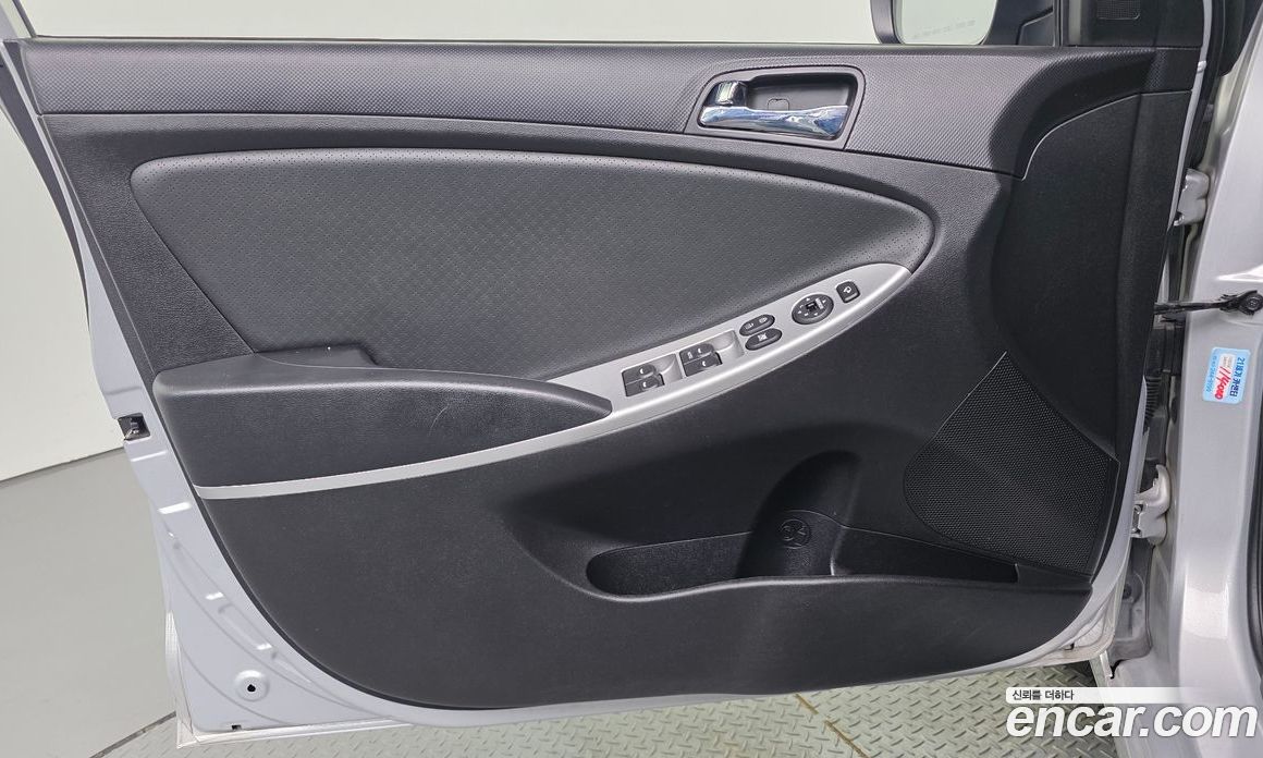 Hyundai Accent (New Type) фото 24