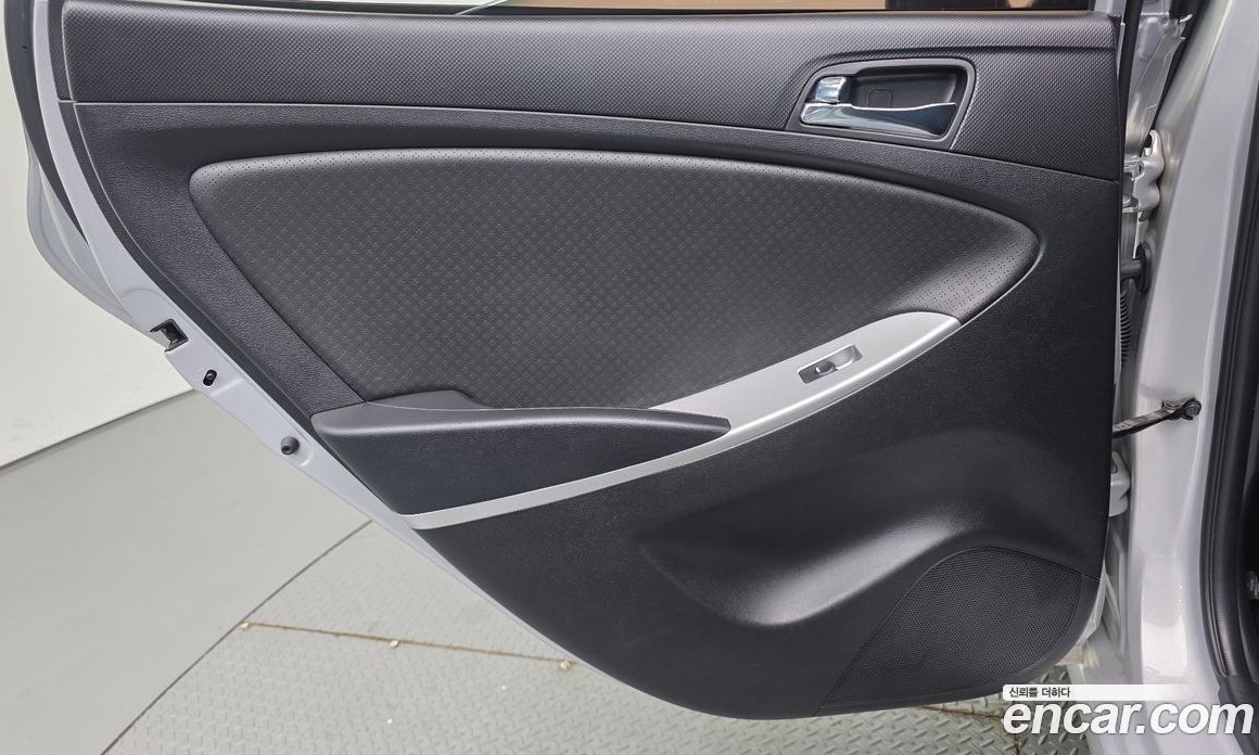 Hyundai Accent (New Type) фото 25