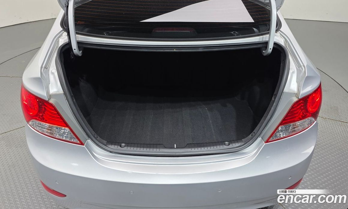 Hyundai Accent (New Type) фото 30