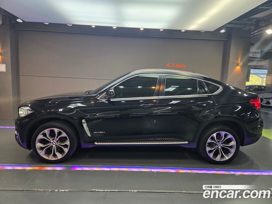 BMW X6 (F16) фото 2