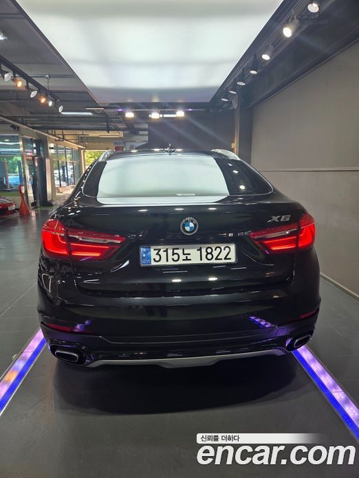 BMW X6 (F16) фото 4