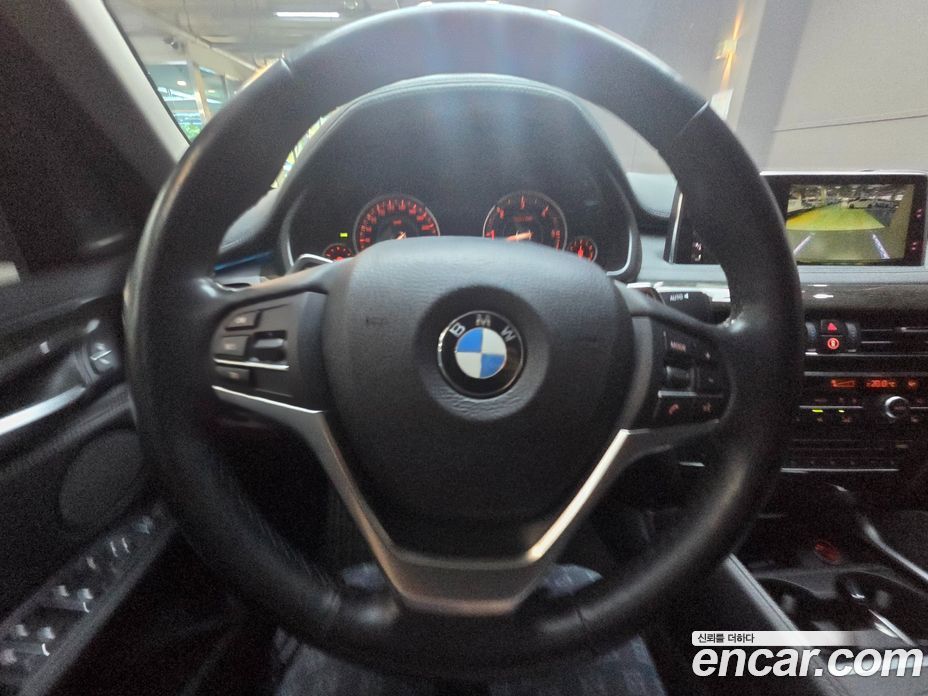 BMW X6 (F16) фото 12