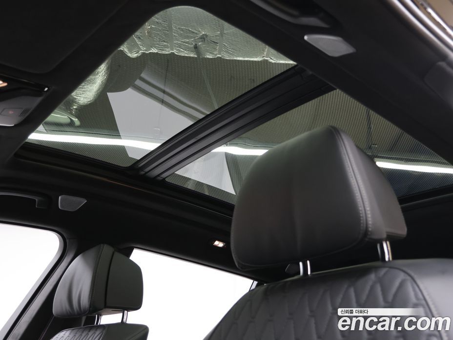 BMW X7 (G07) фото 15