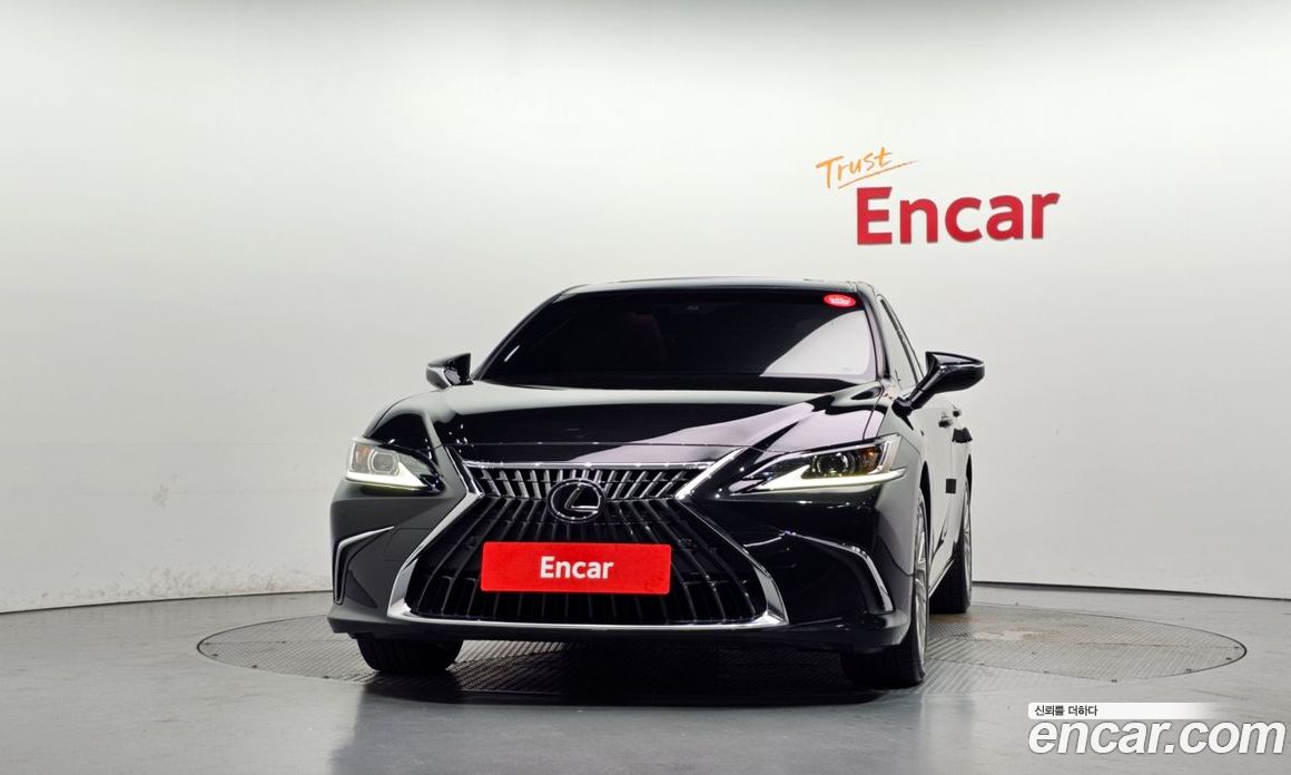 Lexus ES300h 7th Gen фото 3